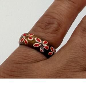 Beautiful Vintage Handmade Wood ring Size 7